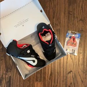 Peloton shoes with cleats! Brand new!!!